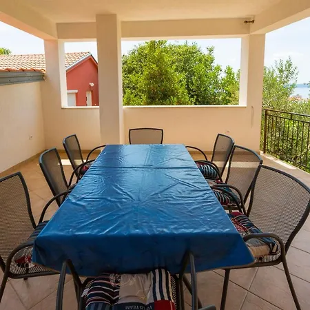 Apartman Fran Apartment Novi Vinodolski