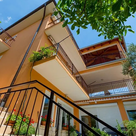 Apartman Fran نوفي فينودولسكي